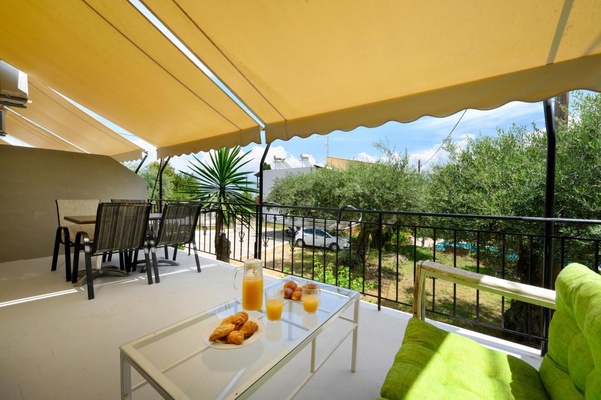 בניטסס Olive Grove Poolside Apartments מראה חיצוני תמונה